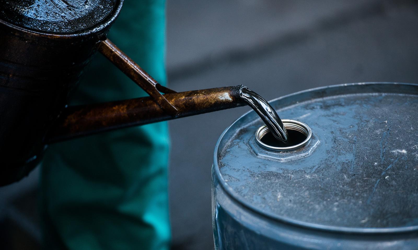 Cotação do Brent para Entrega em Agosto Sobe para US$ 76,70
