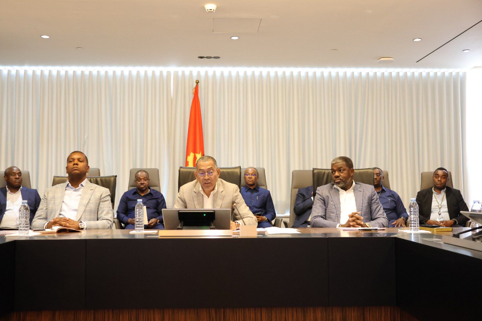 Saída de Angola da OPEP Evitou Quota Inferior a 1 Milhão de Barris por Dia