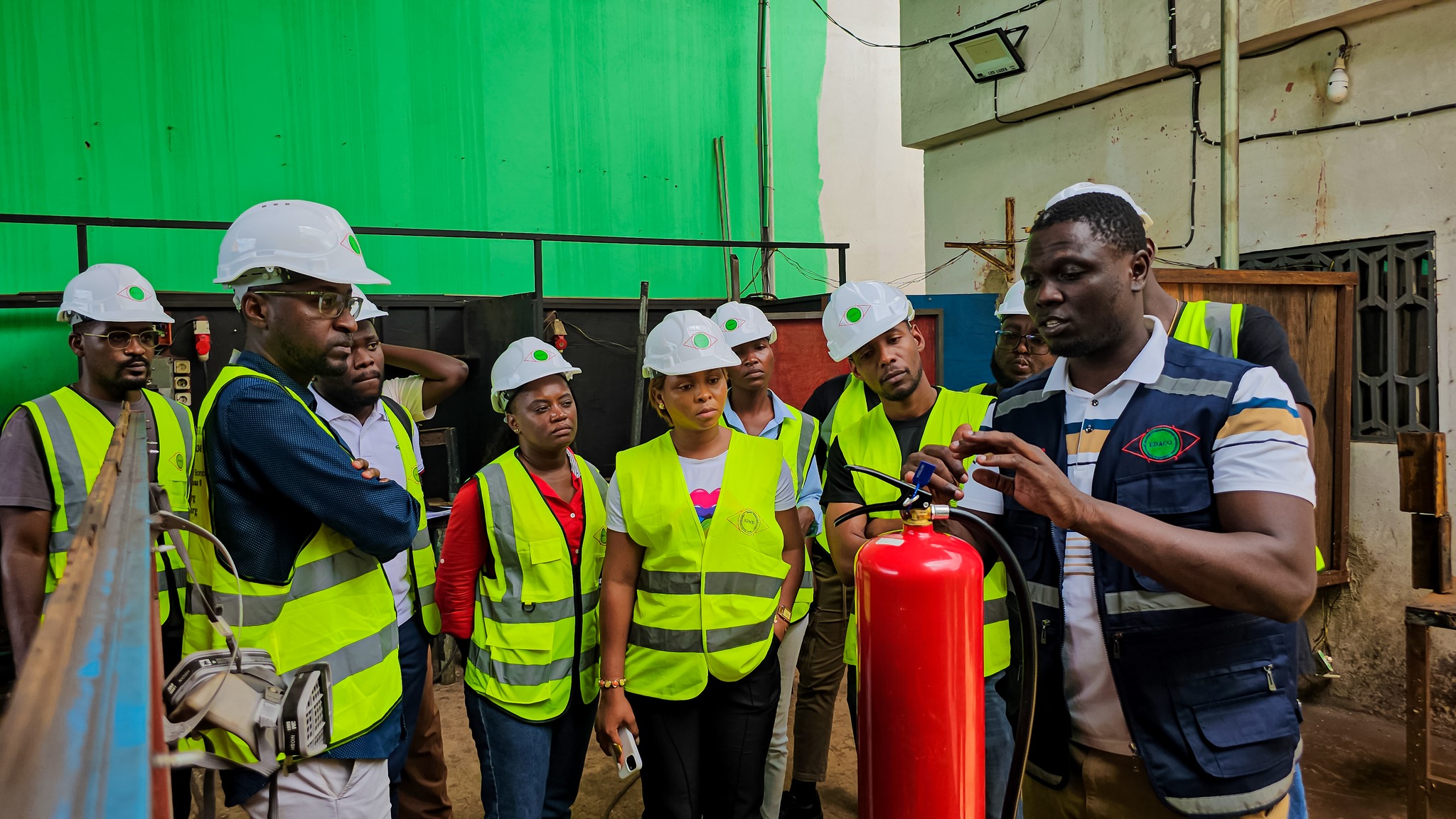 Parabéns aos nossos finalistas do curso técnico profissional de HSE | EDACO Luanda
